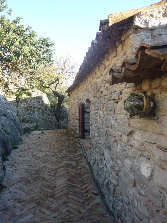 Rocca Del Vento Bed & Breakfast San Pantaleone Luaran gambar