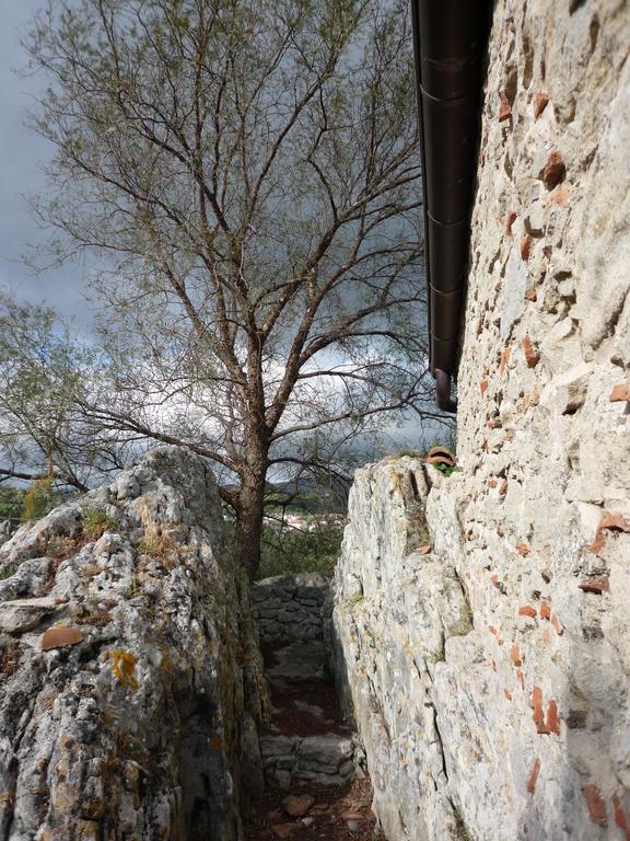 Rocca Del Vento Bed & Breakfast San Pantaleone Bilik gambar