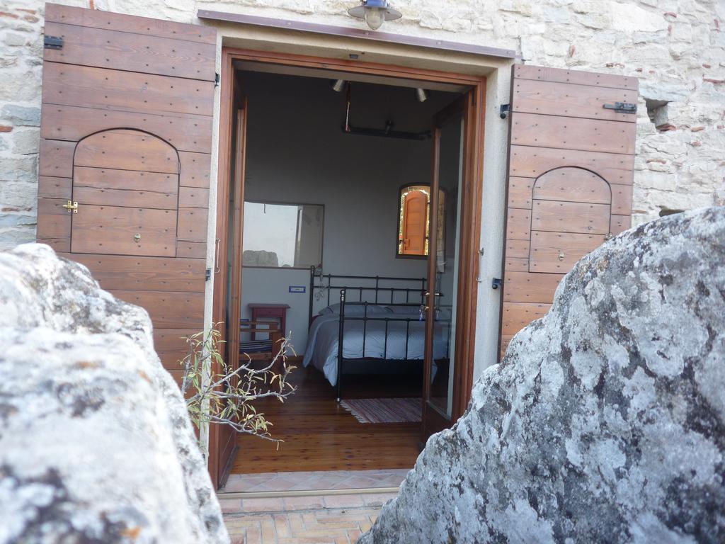 Rocca Del Vento Bed & Breakfast San Pantaleone Bilik gambar