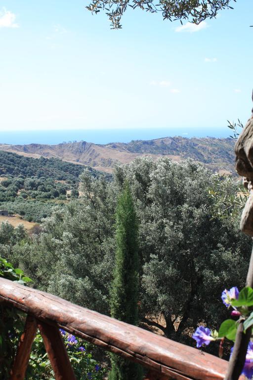 Rocca Del Vento Bed & Breakfast San Pantaleone Luaran gambar